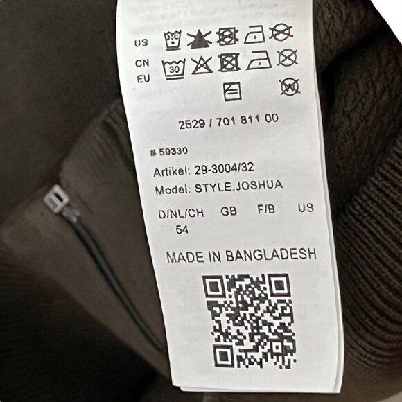 Welcome to my closet! - Picture 7 of 13